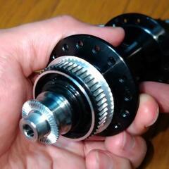 shimano FH-M8000 QR32H 未使用。