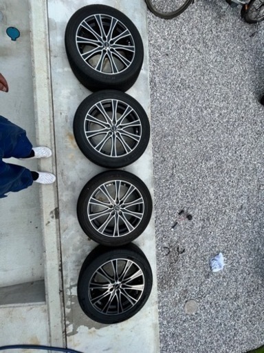 モンツァジャパン　Warwick Carrozza 225/50r18 美品　タイヤ山9分　ヴェルファイア アルファード　オデッセイ　エリシオン　エルグランド