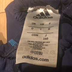 Adidas アディダス 140-160 男の子 水着 セット 帽子、ゴーグル、の画像