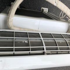 ダイキンルームエアコン　AN22VESK-W　2018年製 