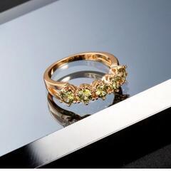 ▼j→→→m16-33  エメラルドＣＺ立て爪５石パヴェリングの画像