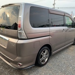 審査なし分割可能　自社ローンの車屋　日産セレナ　平成19年式　走行13万キロ　車検2年付き　HDDナビ　テレビ　DVD  ETC  2000cc  8人乗り　左側電動スライドドア　今流行りのメタリックカラー　の画像