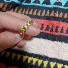 ▼j→→→m16-33  エメラルドＣＺ立て爪５石パヴェリングの画像