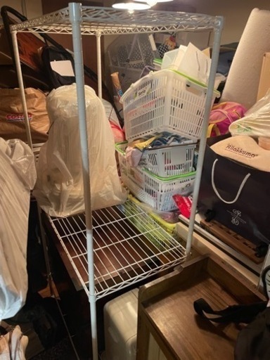 スチールラック　白　急募です！