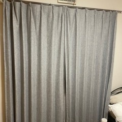カーテン　グレー、白の画像