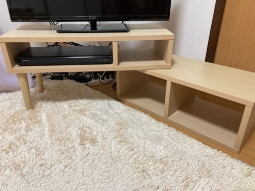 幅75〜135cm伸縮式テレビ台　9月末まで