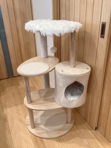 美品キャットタワー　木製