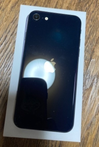 ほぼ新品　SIMフリー iPhone SE 3 第3世代 64GB 2782 バッテリー100% ミッドナイト　ブラック