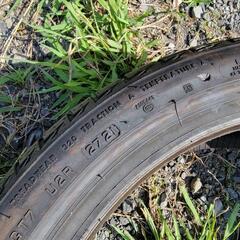■kj34■225/40R18  2021年製 ブリジストンタイヤ 1本 走行500km ほぼ新品。の画像