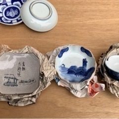 古いお皿の画像