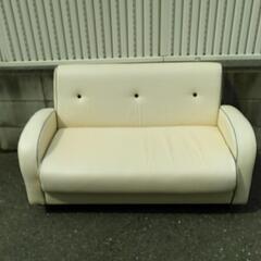 ソファー　お引取者決まりました。