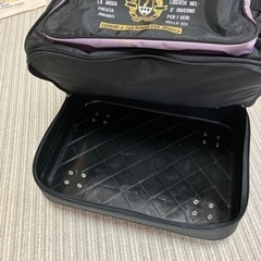 スキー、ボードのキャスターバックの画像