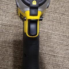 DeWALT コードレスインパクトレンチの画像