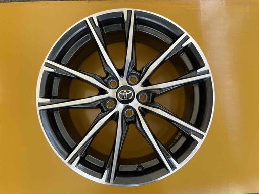 トヨタ　８６　ホイール