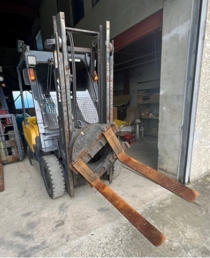 TCM　フォークリフト　FG25T3　ガソリン　ツメ　回転式
