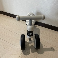 ミッキーマウス三輪車の画像