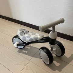 ミッキーマウス三輪車の画像
