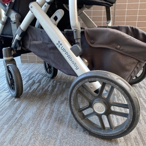 uppababy vista 2人乗り ベビーカー 自立式