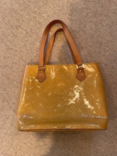 VUITTON ビトン　ヴィトン　ヴェルニ ヒューストン トートバッグ レディース ジョーヌ モノグラムヴェルニ