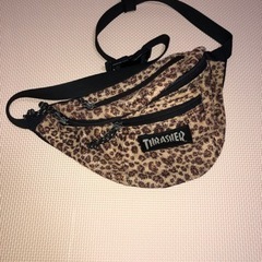 THRASHER スラッシャー ウエストポーチ　サコッシュ　バッ...