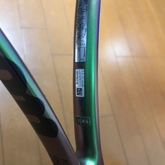 新品近い男性用テニスラケットの画像