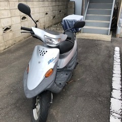 原付バイクお売り致します🛵5千キロ以下！（ヘルメットプレゼント！）