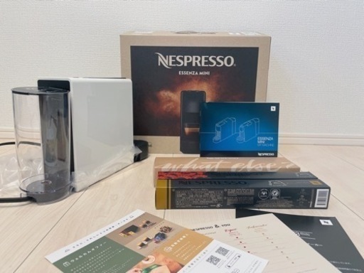 ネスプレッソのコーヒーメーカー C30-WH-W 未使用品