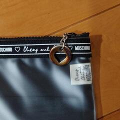 MOSCHINOポーチの画像
