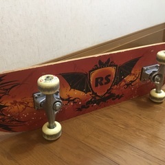 スケートボード中古です。