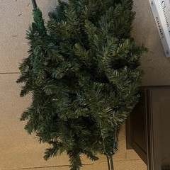 【差し上げます】海外渡航のため季節はずれですが150cmクリスマスツリーをもらって下さいの画像