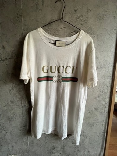 格安　GUCCI ロゴtシャツ　ホワイト