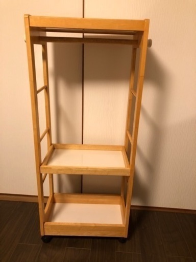 子供用　ハンガーラック