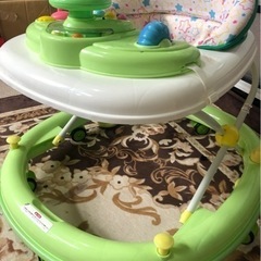 ベビー歩行器 の画像