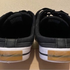 【値下げ→無料】NIKE コート レガシー　26.0cm ウィメンズミュール　レディース　ナイキの画像