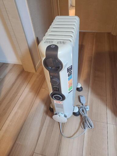 オイルヒーター　De'Longhi　デロンギ