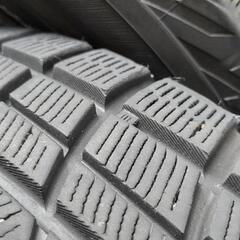 スタッドレスタイヤ４本 215/60R16 (お引き渡し先決定しました)の画像