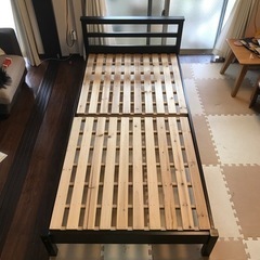 【値下中】シングルベッドフレーム