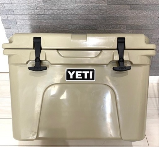 YETI イエティ ★ クーラーボックス Tundra 35 タンドラ タン