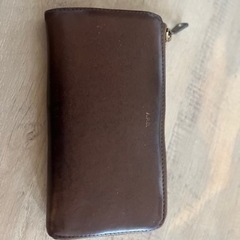A.P.C 長財布　ブラウンの画像