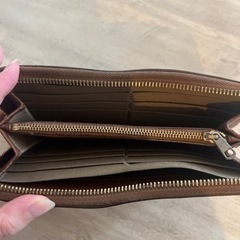 A.P.C 長財布　ブラウンの画像