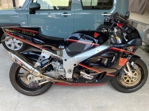 スズキGSX-R750ウォルターウルフカラー