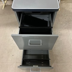 オカムラ　袖机　脇机　ファイルキャビネットの画像