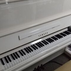 YAMAHA アップライトピアノ（白）　MX202Rの画像