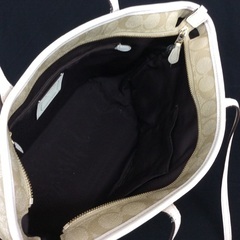 COACH コーチ 白レザー×シグネチャー 肩かけショルダー ジップトートバッグの画像