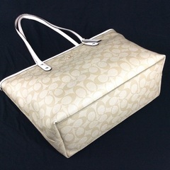 COACH コーチ 白レザー×シグネチャー 肩かけショルダー ジップトートバッグの画像