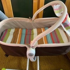 くるりとまわる3wayバウンサー　ベビーベッド