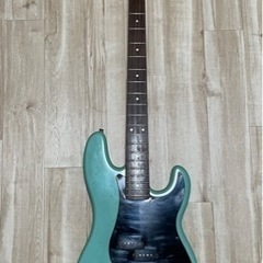 プレベ　Squier by Fender PRECISION BASS