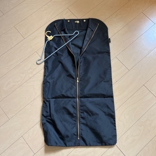 ルイヴィトン　洋服カバー