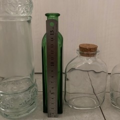 ガラスボトル４点の画像