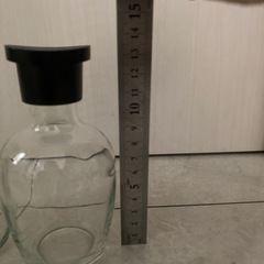 ガラスボトル４点の画像